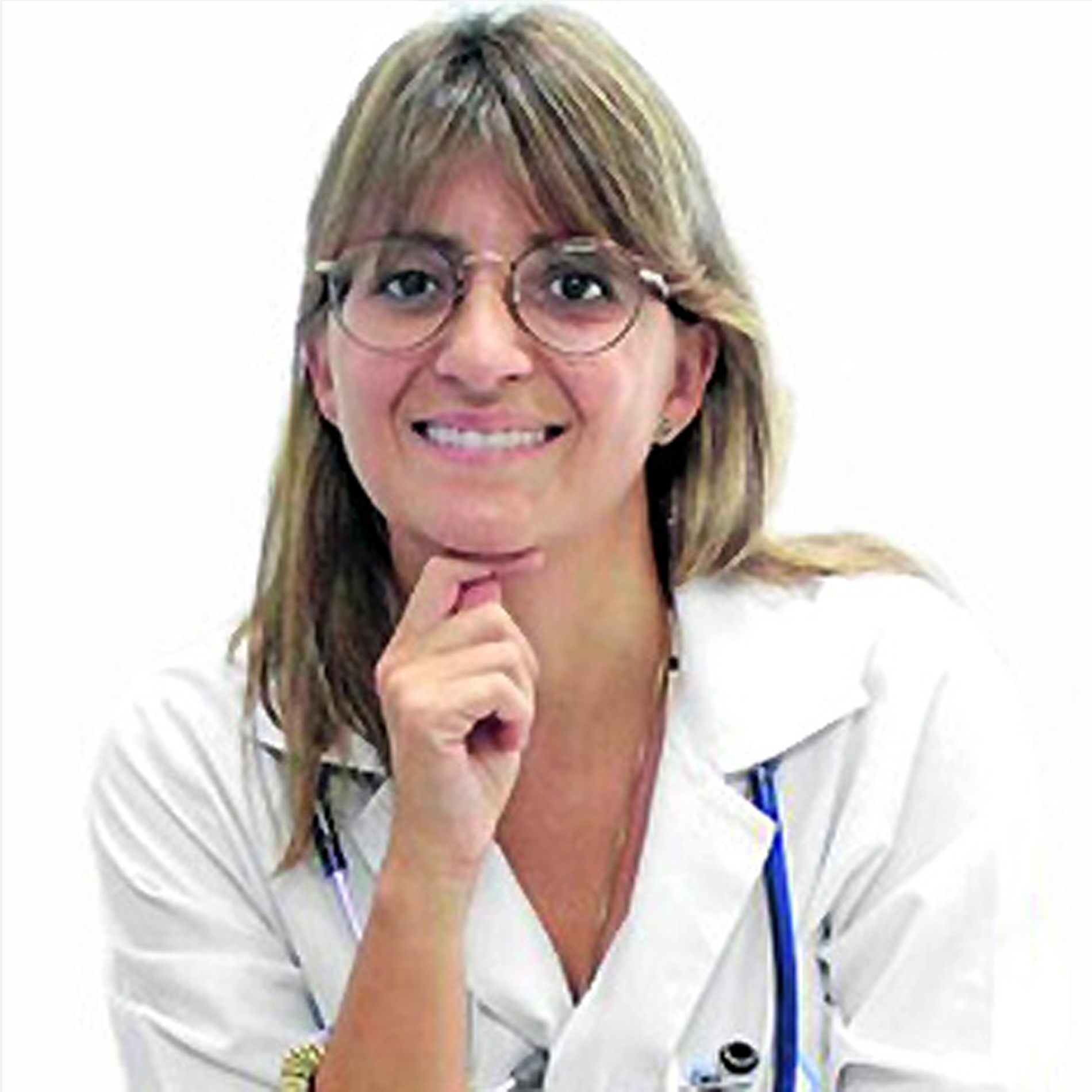 Dr. Carmen Pablos, especialidad en Geriatría en Clínica Dr. Alaejos